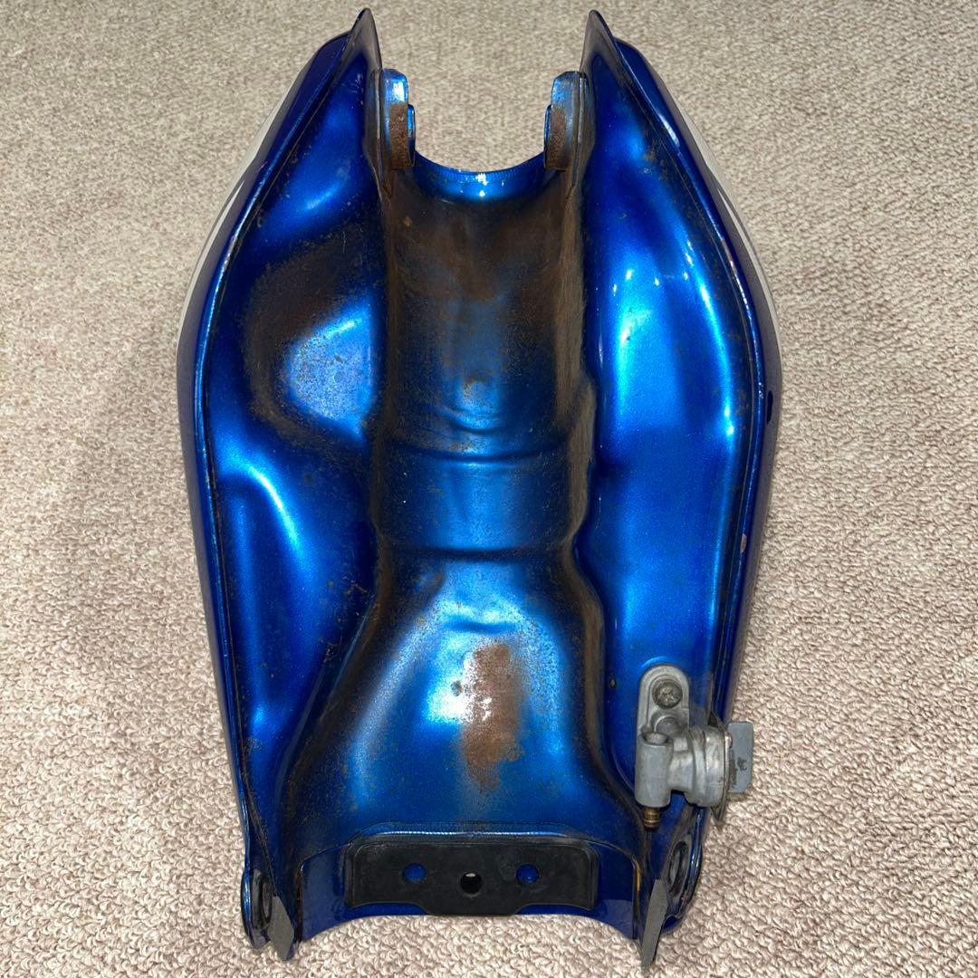 田*周様 TW　純正　ガソリン　タンク　ブルー　ホワイトストライプ　凹み無し　コ