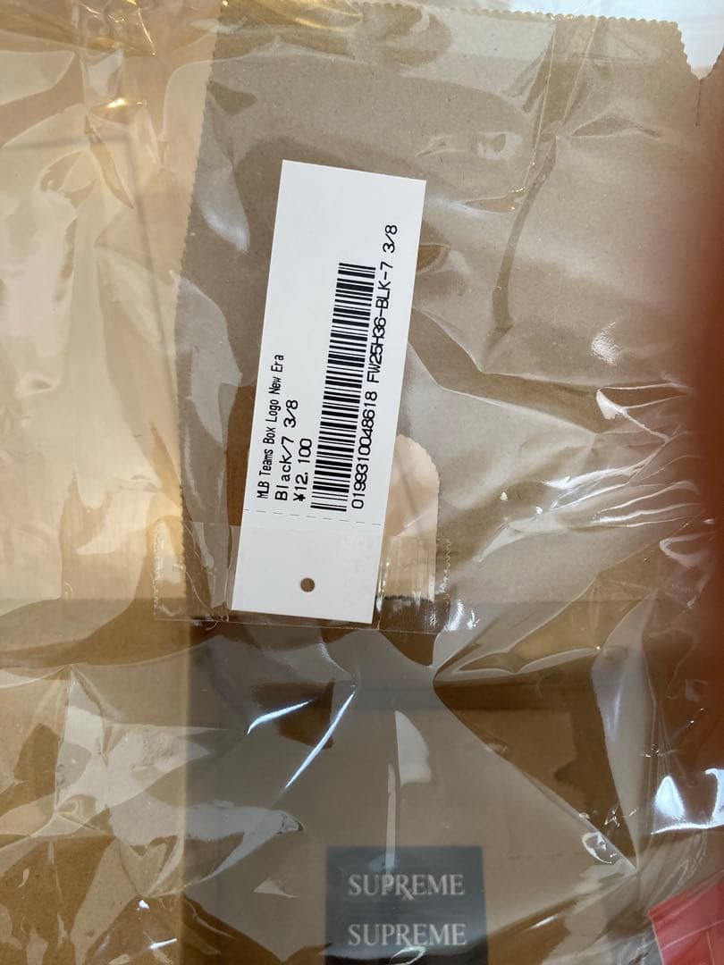応援グッズ supreme MLB Teams Box Logo New Era