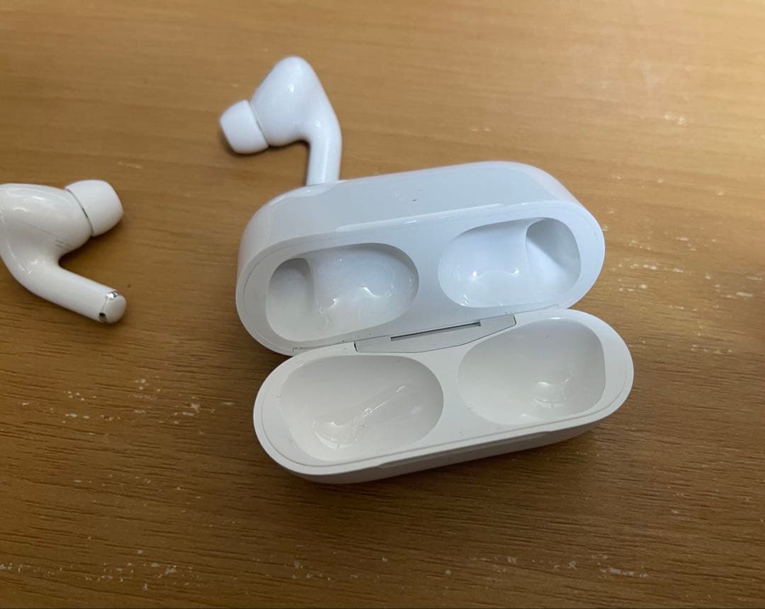 【純正品】AirPods Pro2(第2世代)本体 シリアル確認