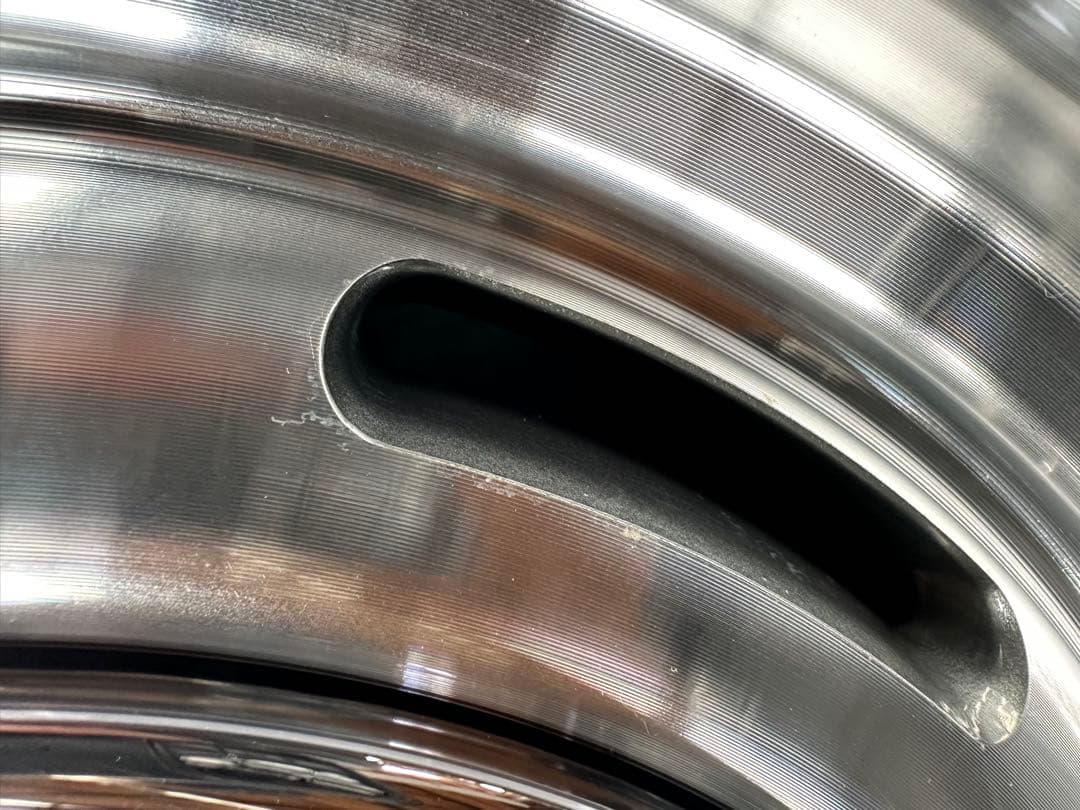 ハイエース　ホイール　16インチ　クリムソン　オーレンカウンター