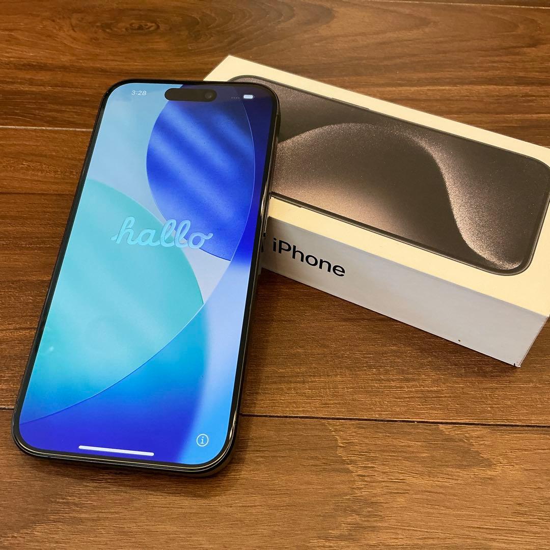 スマートフォン本体 iPhone 15 Pro, Black Titanium, 256GB
