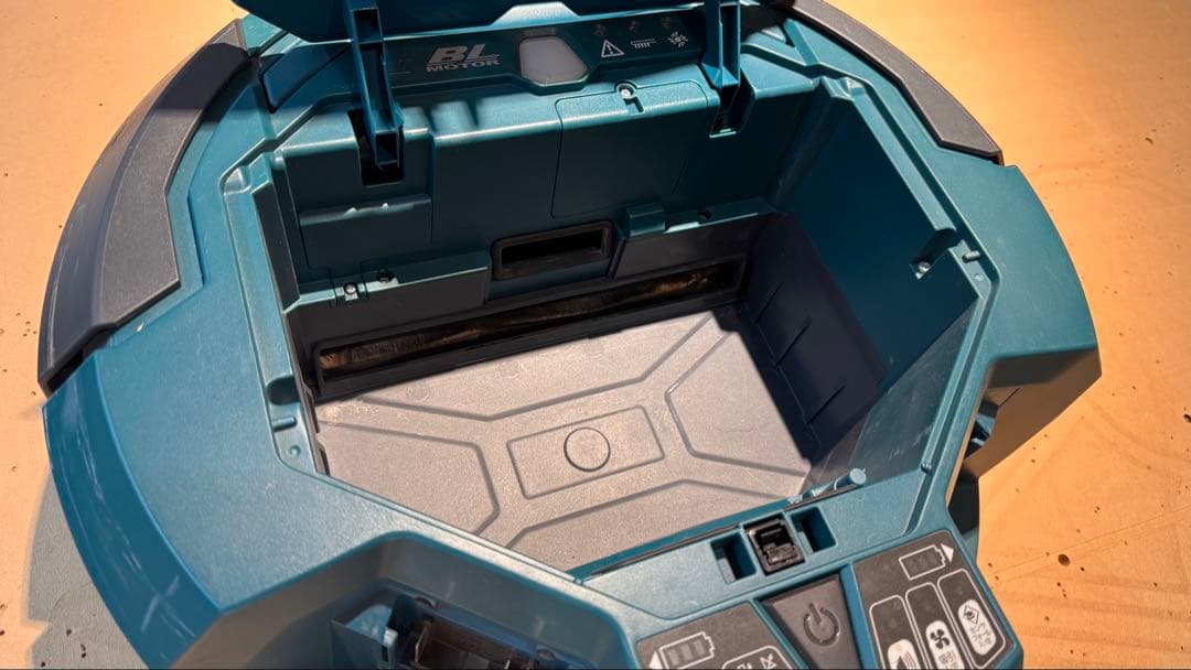 マキタ　ロボットクリーナー　RC200D リモコン　付属品