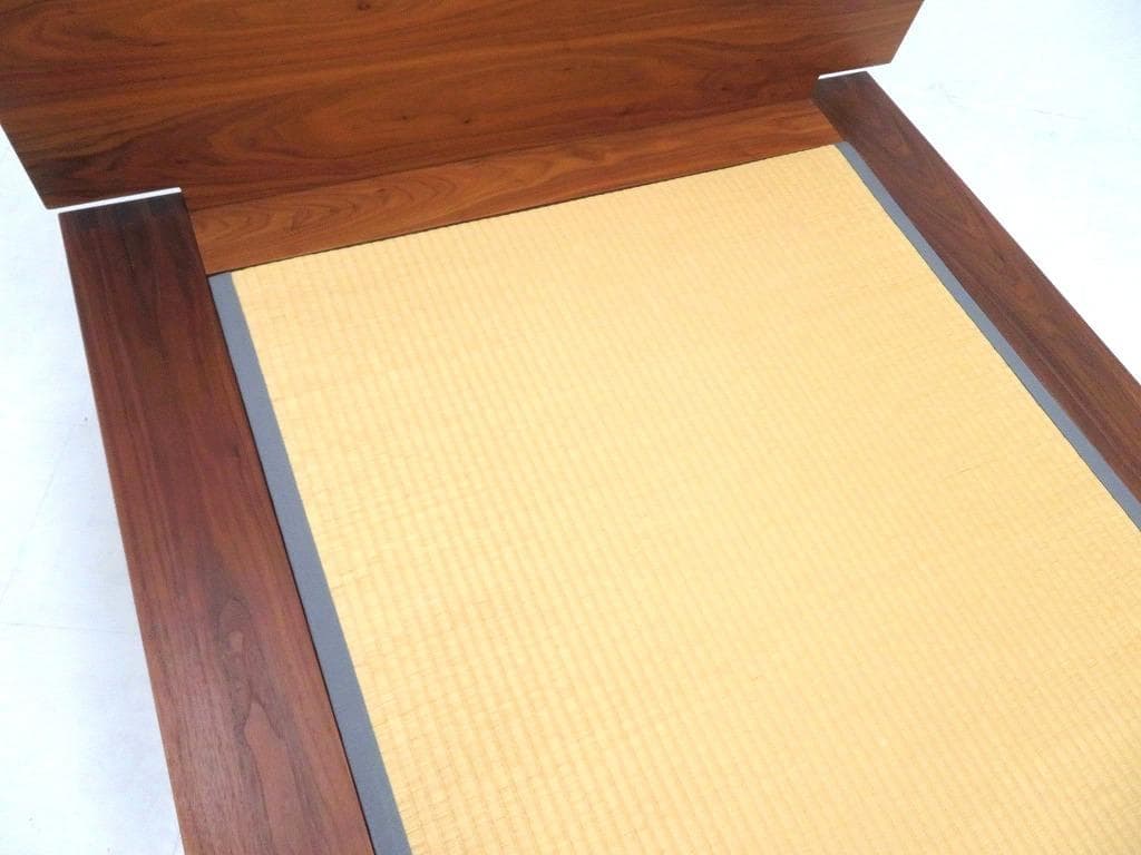 展示品　家具蔵　カグラ　ウォールナット　無垢材　タタミ　シングルベッド