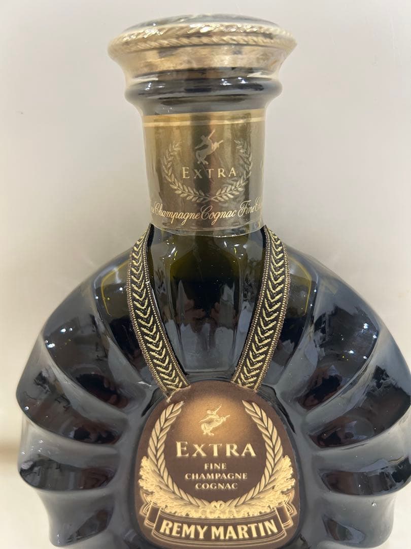 REMY MARTIN エクストラ ファインシャンパーニュ　グリーンボトル