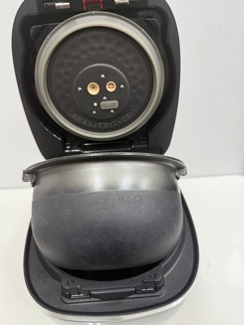 TIGER 圧力IH炊飯ジャー JPC-G100