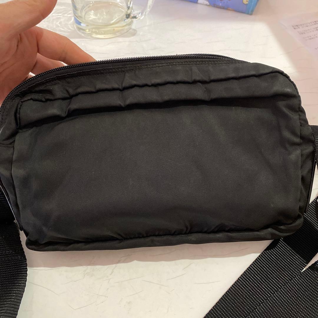 PRADA ブラック ボディバッグ　加工品