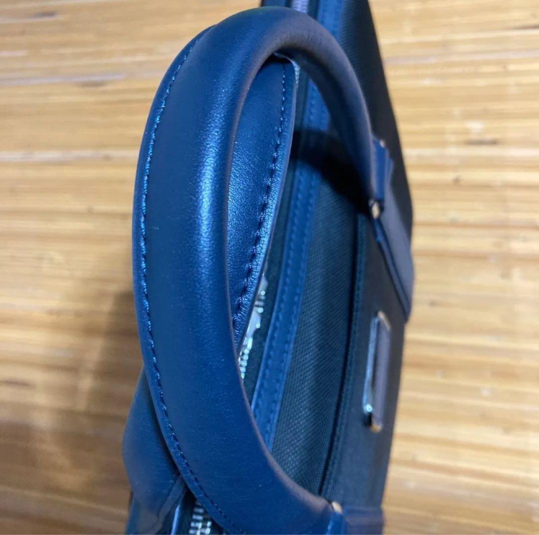 TUMI 682415DNVY2E JARVIS スリムブリーフ　美品