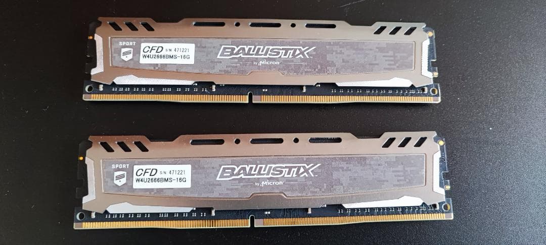 Ballistix DDR4 16GB 2666MHzメモリーx2 計32GB
