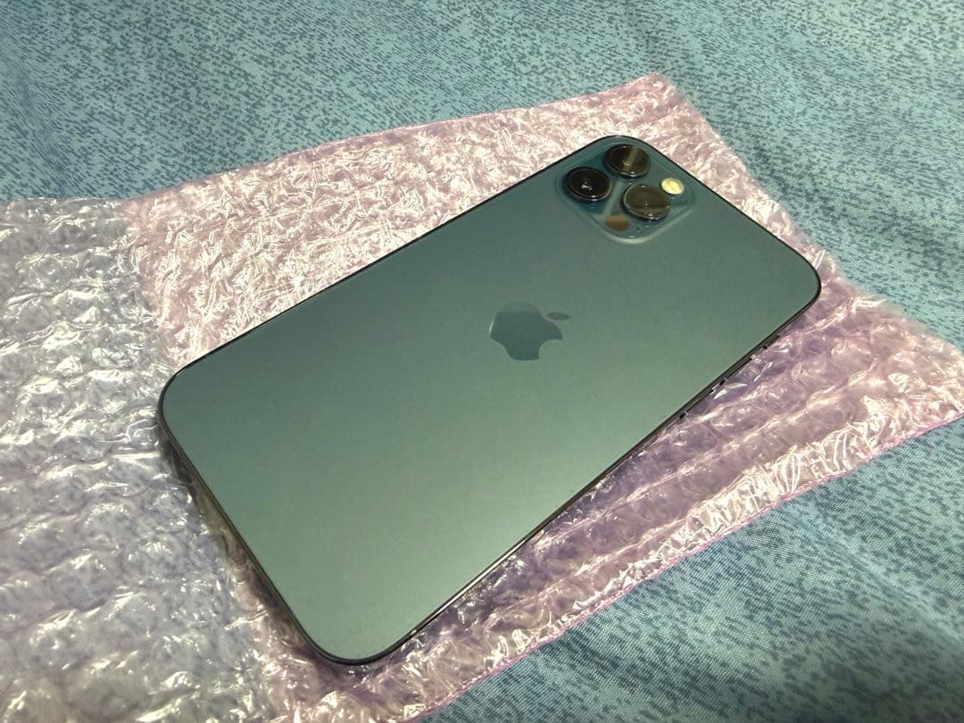 iPhone12pro256gb 美品 バッテリー交換済み100%ケース付き