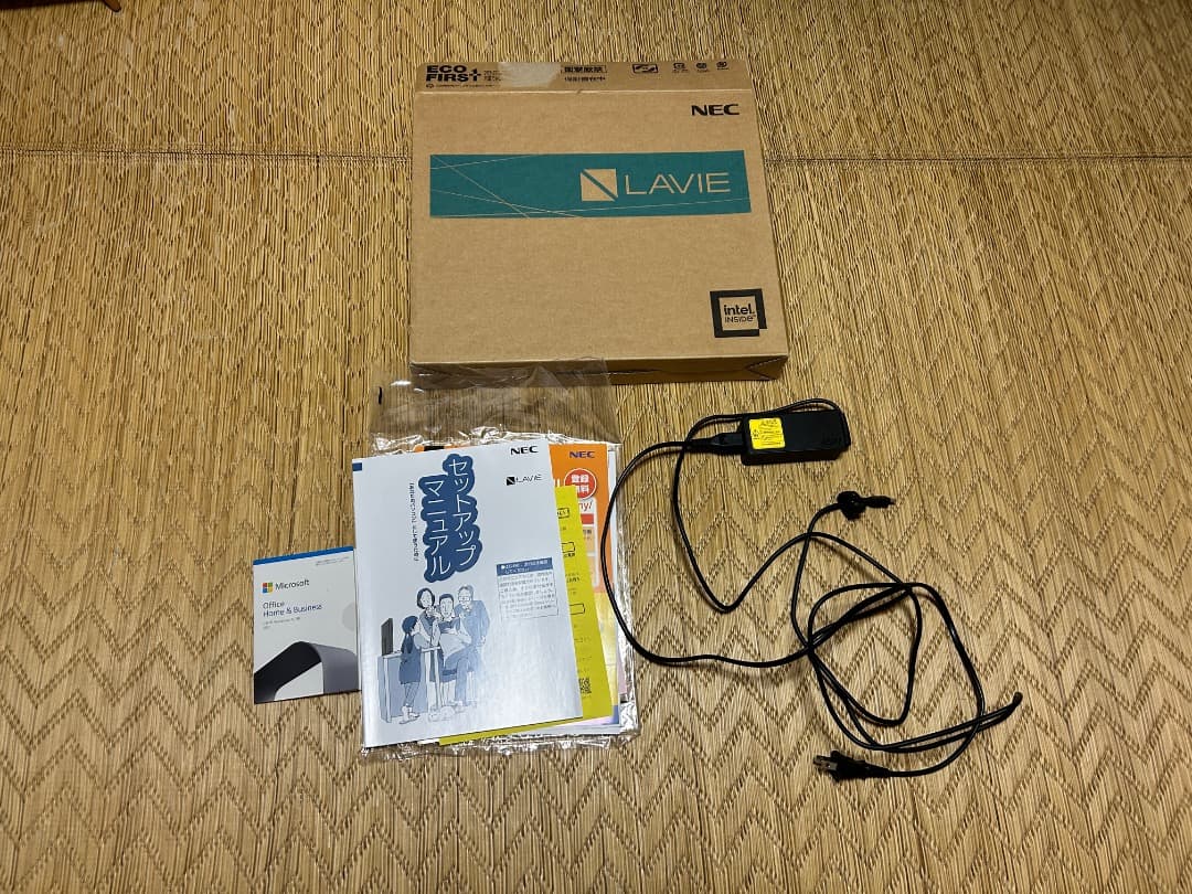 NEC LAVIE N1115/CAB 11.6インチ ノートPC 本体