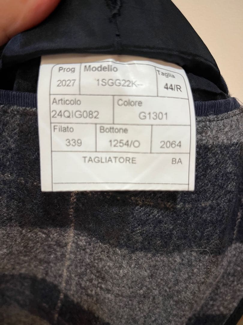 TAGLIATORE テーラードジャケット グレー・ネイビーチェック