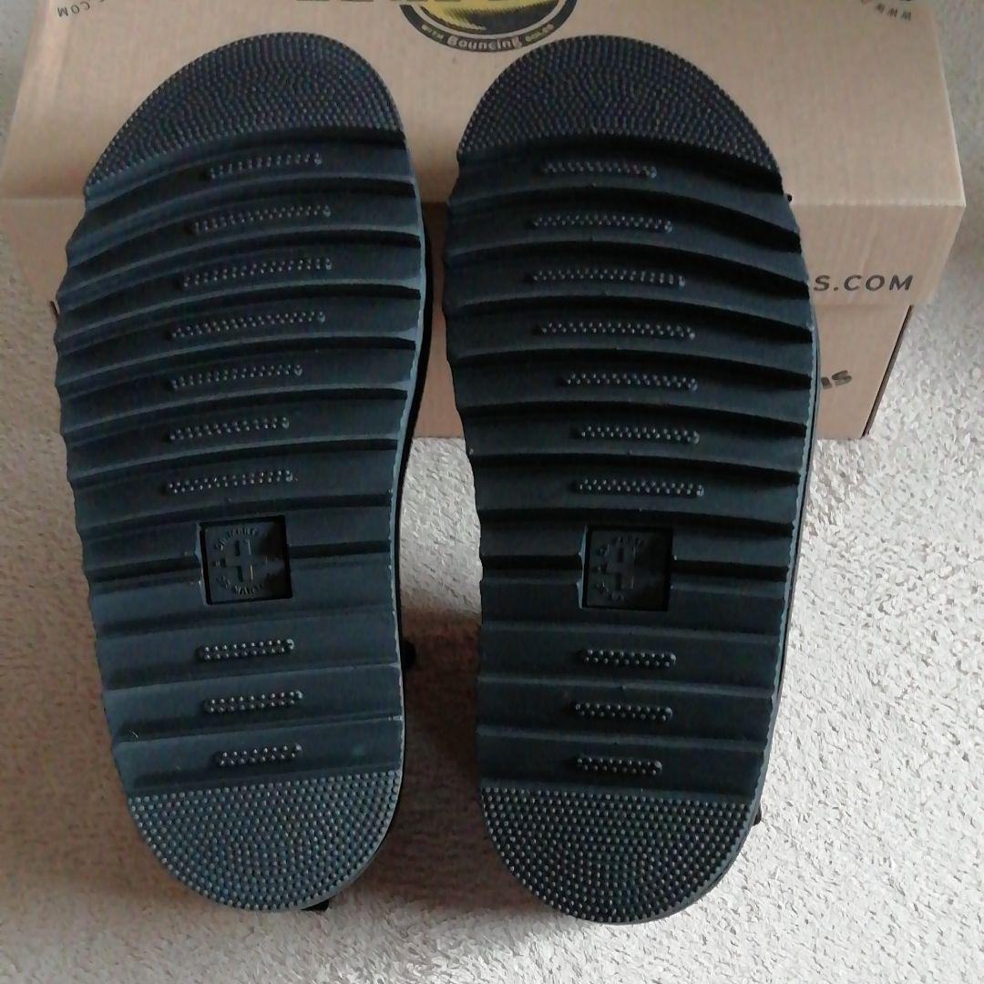 ドクターマーチンサンダル　ナルティラ　厚底