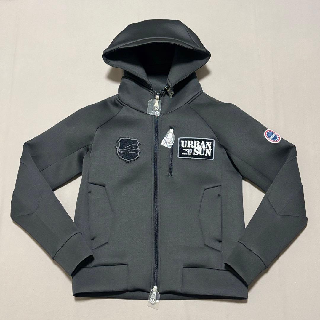 未使用ムータマリンmuta MARINE×URBAN SUNボンディングパーカー