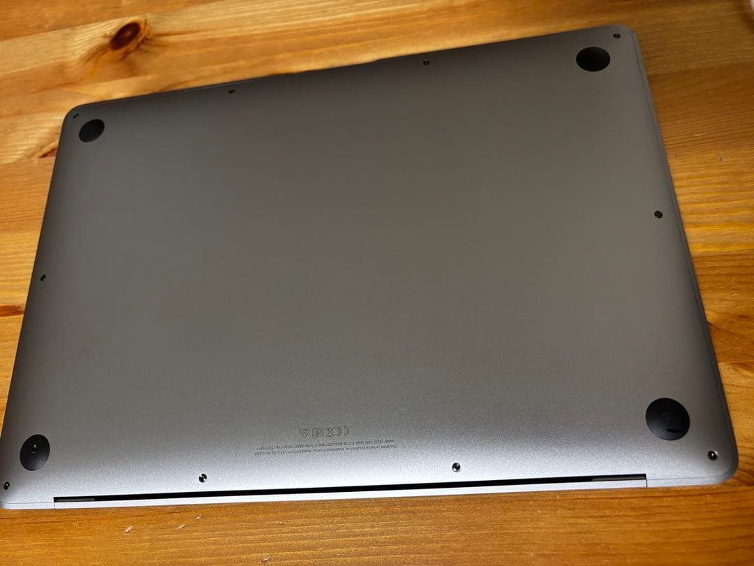 (ジャンク)M1 MacBook Air 純正充電器・箱付き