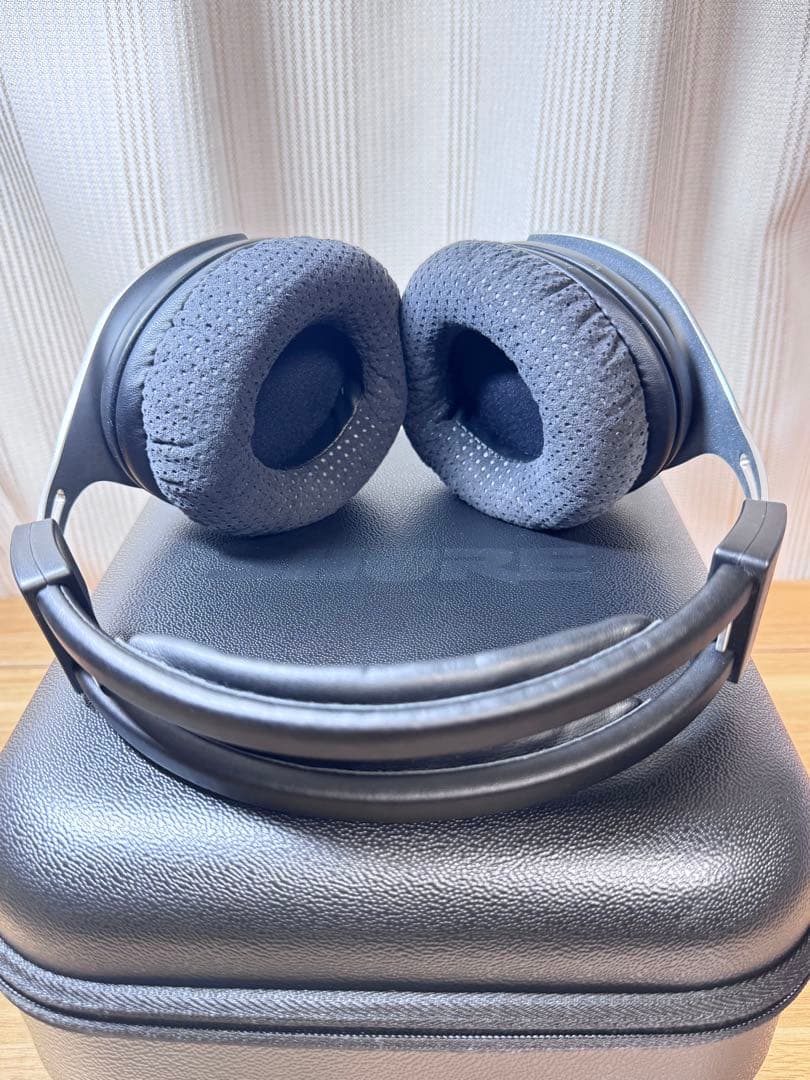 ヘッドホン SHURE SRH1540