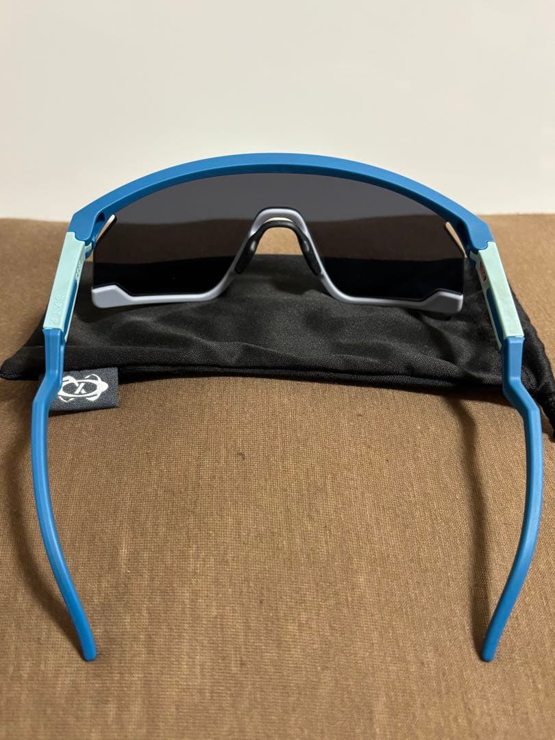 【りんご】Oakley サングラス BXTR(バクスター)