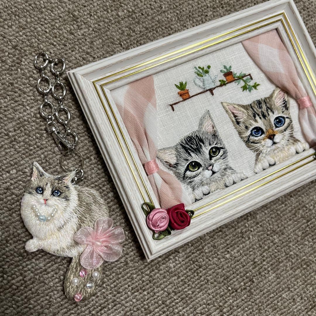 ハンドメイド　刺繍フレーム　刺繍チャーム