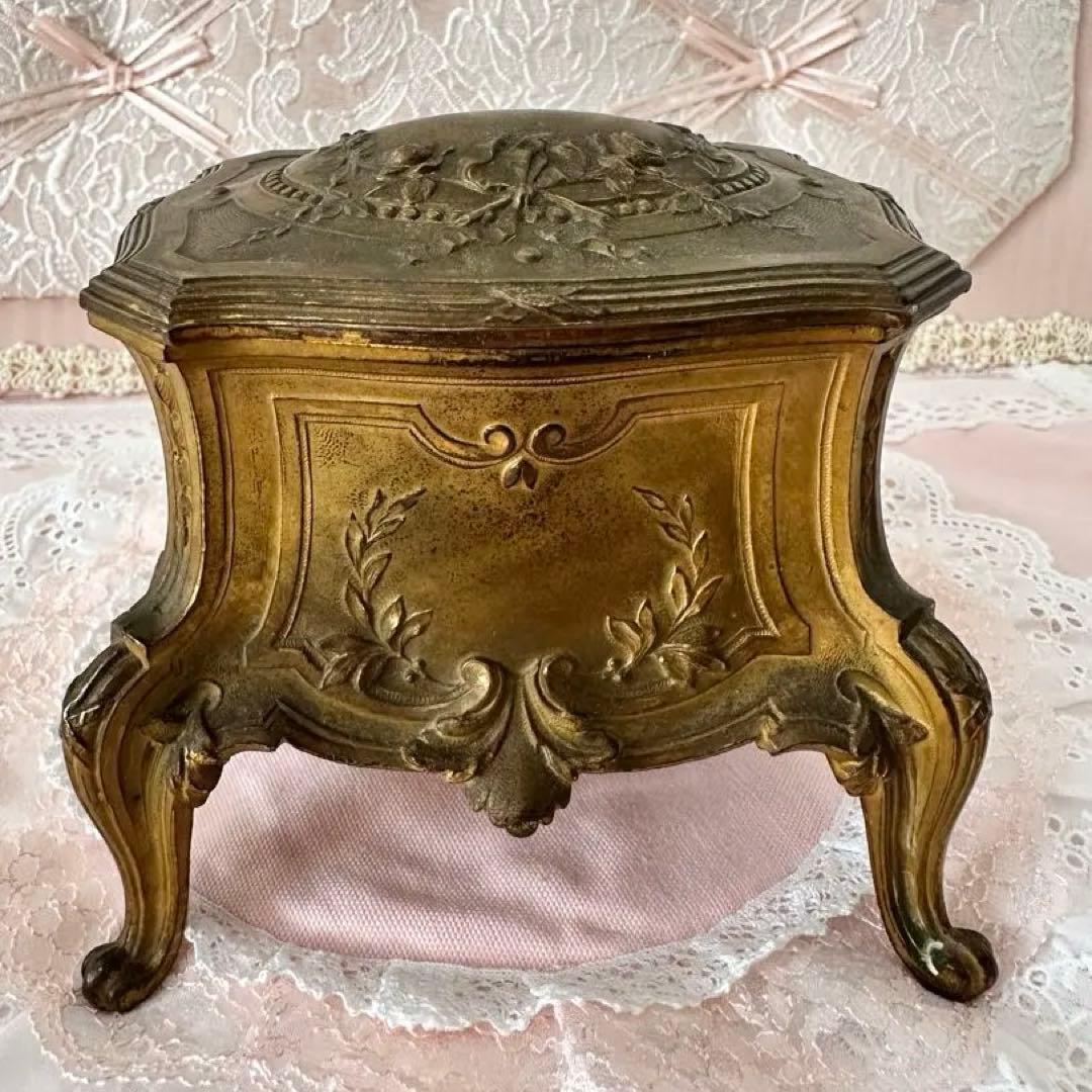 アンティーク　ブロンズジュエリーBOX