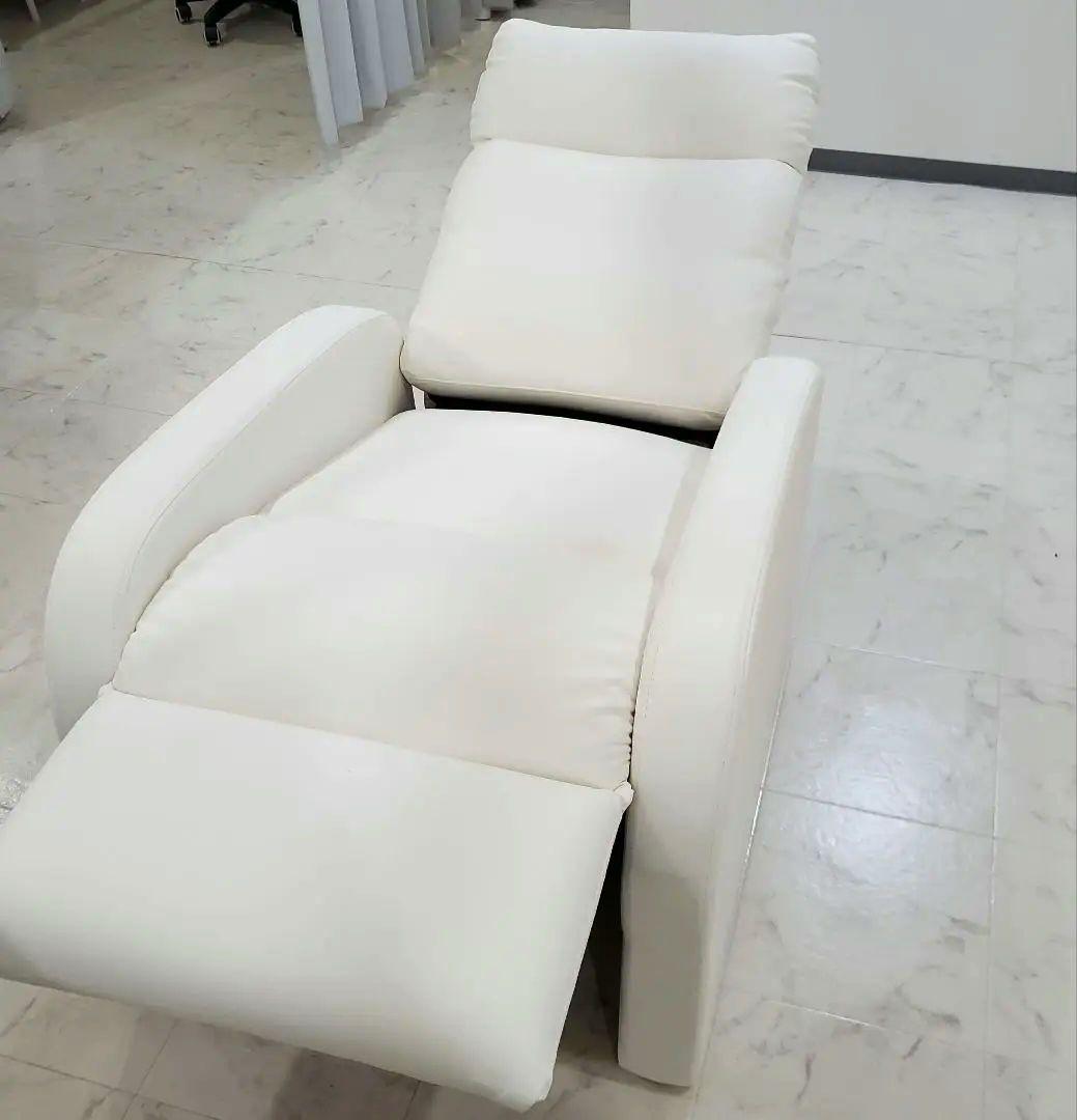 コンパクトリクライニングチェア ホワイト