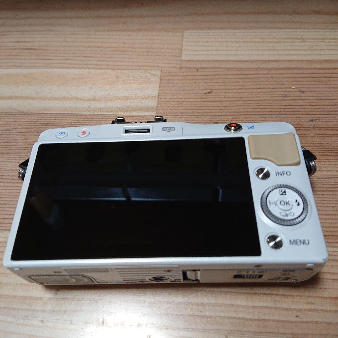 ジャンク OLYMPUS PEN mini E-PM2 ボディ(J102915)