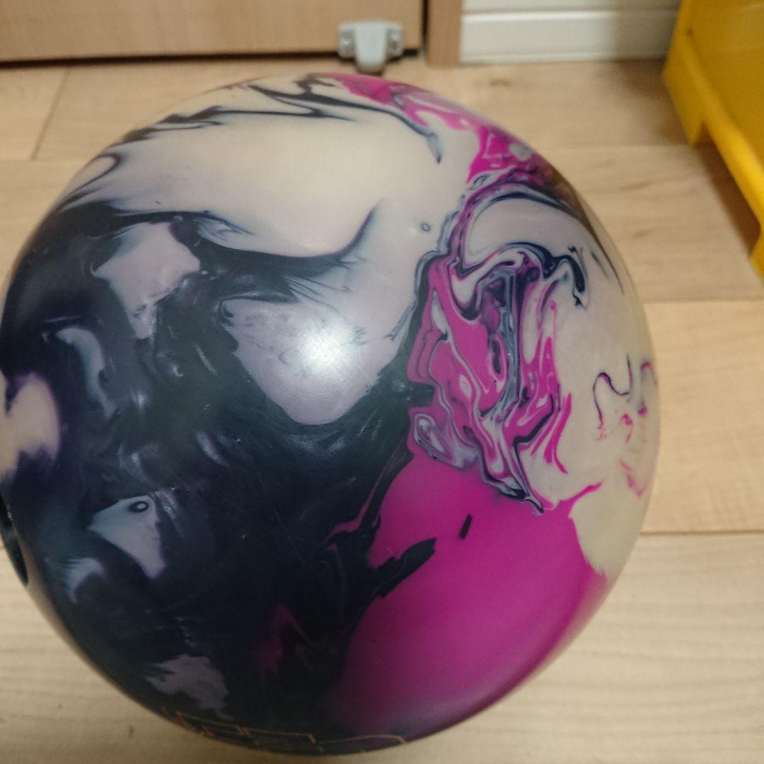 ボウリング メガロック15ポンド