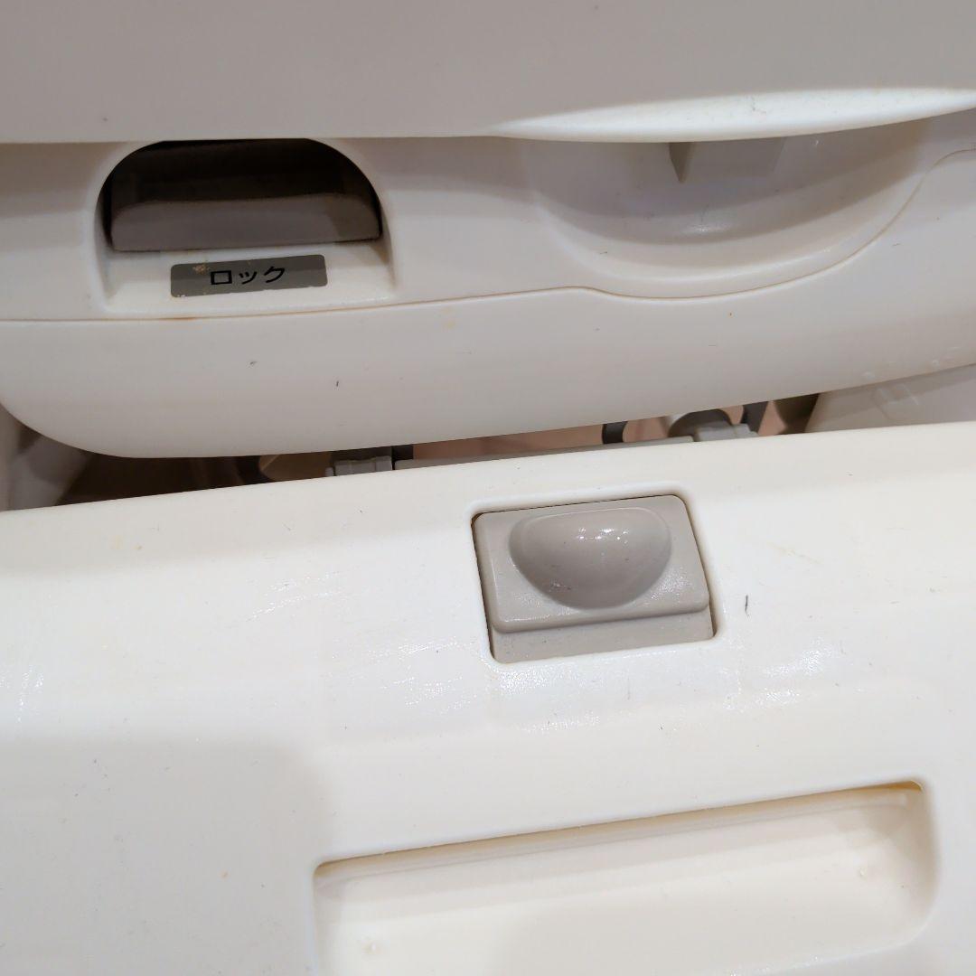 コンビ　ネムリラAT 電動ハイローチェア オートスウィングゆりかご クリーム色