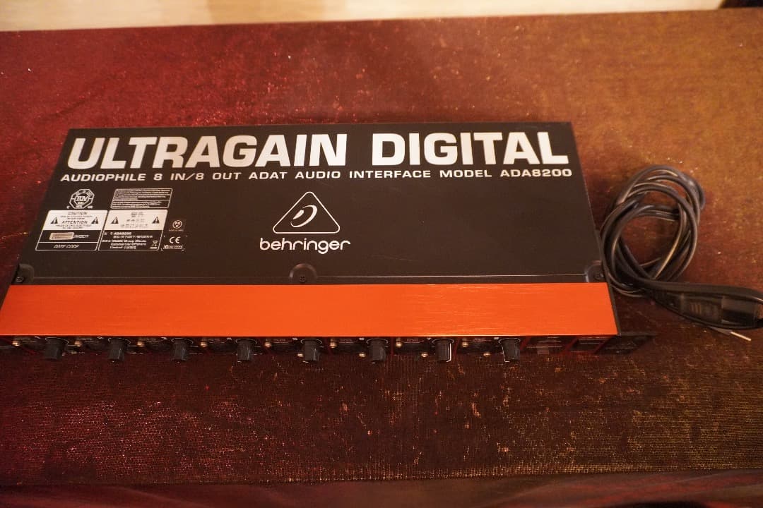DJ機材 Behringer ADA8200 ULTRAGAIN DIGITAL