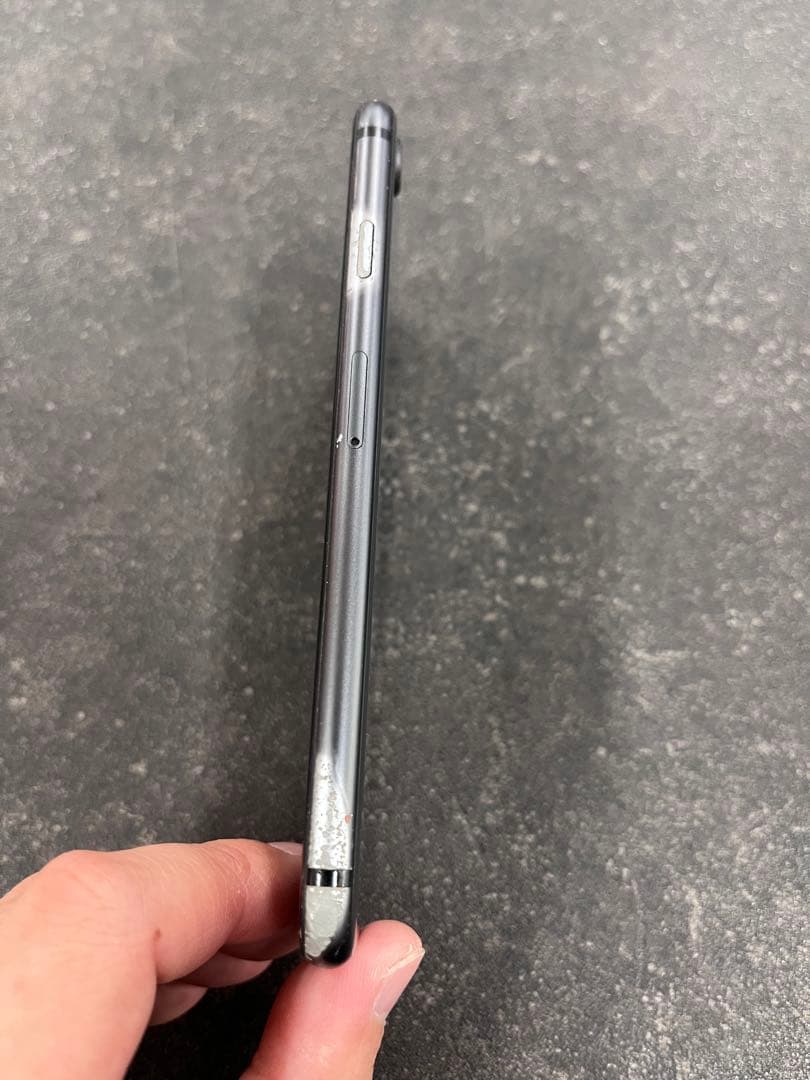 iPhone8 64GB 初期化済み