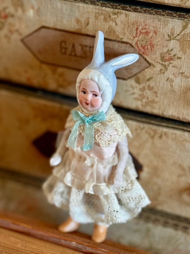 アンティーク　水色うさぎさん　ミニョネット　ドール　オールビスク