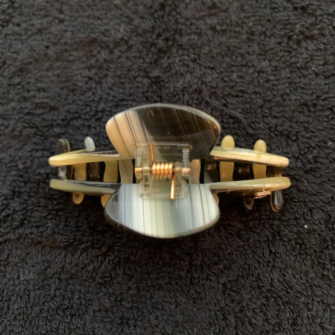 アレクサンドルドパリのヘアアクセサリークリップ