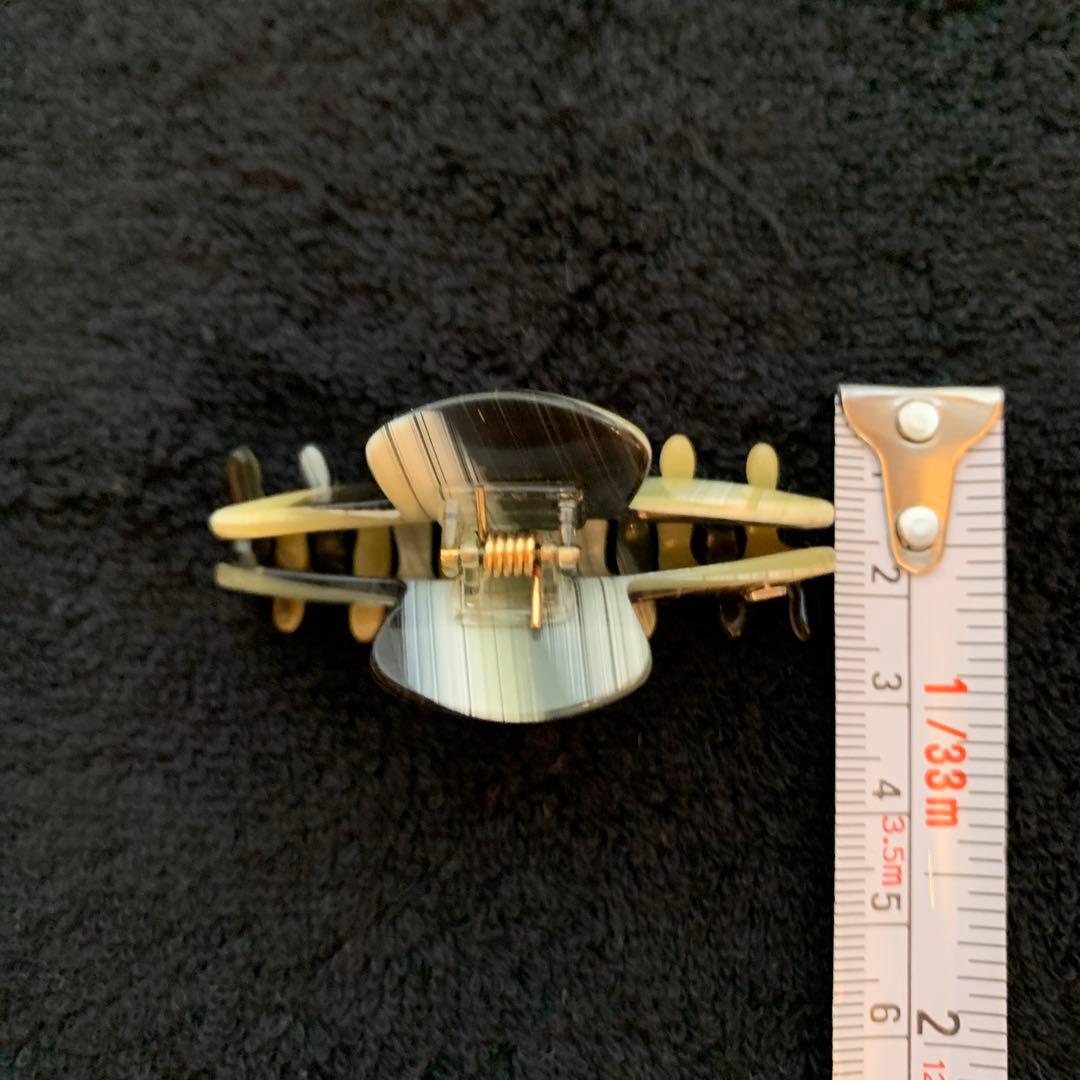 アレクサンドルドパリのヘアアクセサリークリップ