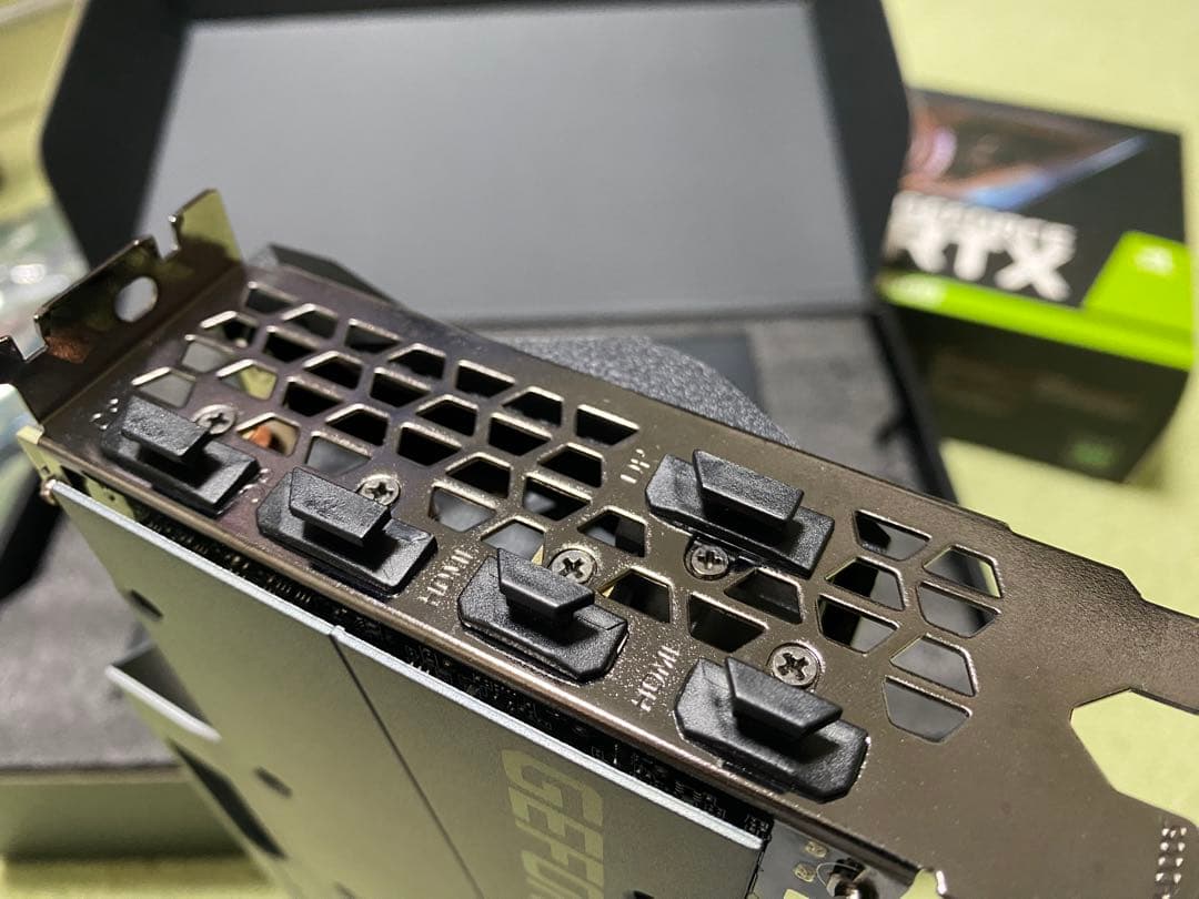 GIGABYTE GEFORCE RTX 3080 本体