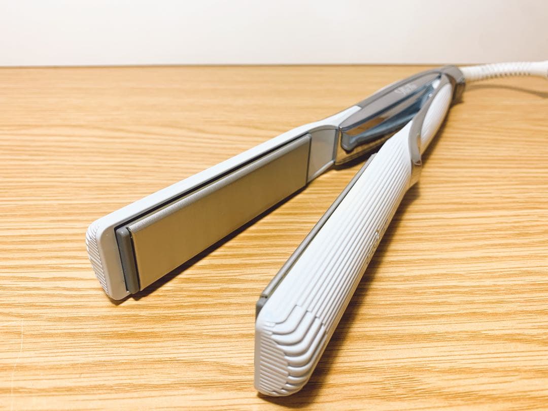 【超美品✨】リファストレートアイロンプロ