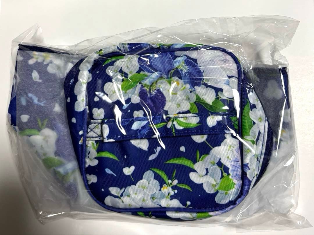 クリスタルジェミー モイスチャージュエリー2倍&エッセンス増量/バニティ付