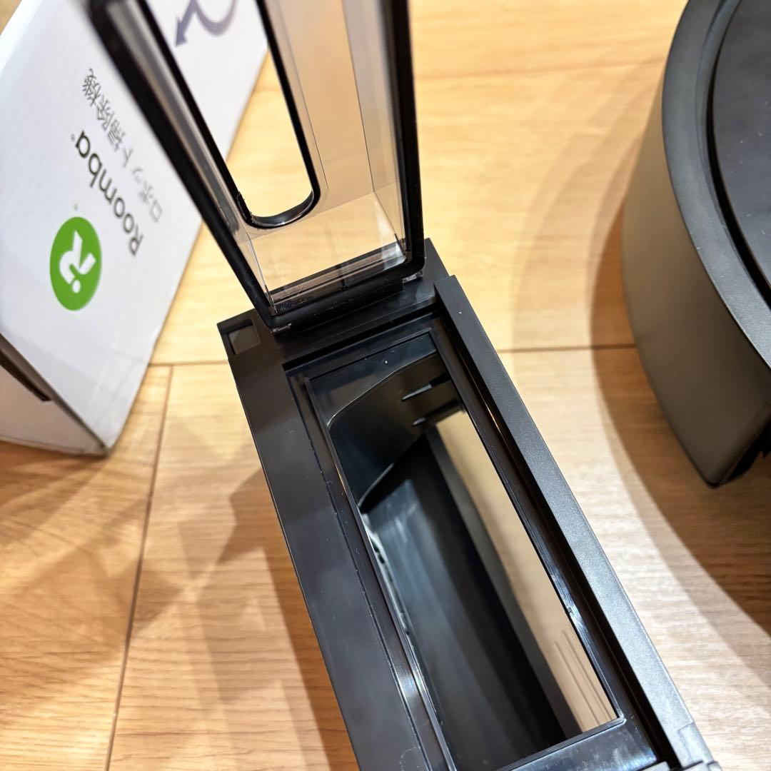 2428ほぼ新品‼︎ ルンバ J7 15860 Wi-Fi ロボット掃除機