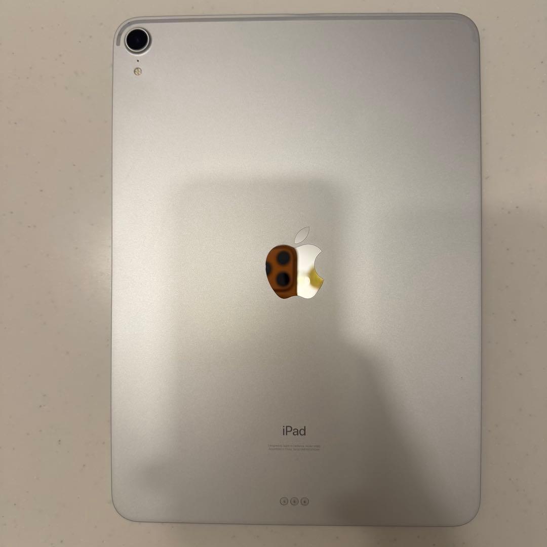 Apple iPad Pro 11インチ 第1世代 2018 セルラー シルバー