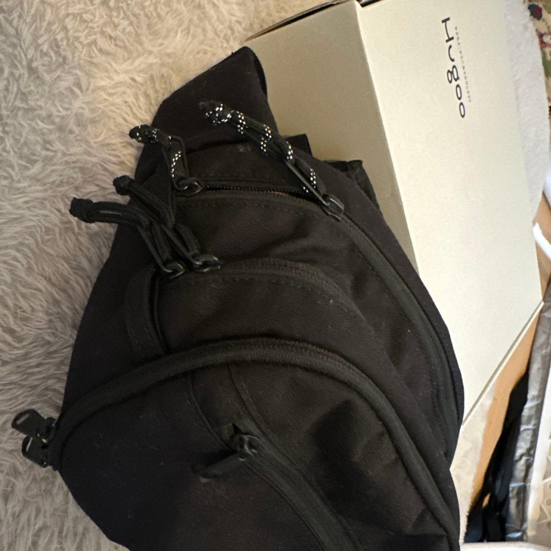 ハグー Hugoo ヒップシート 抱っこ紐 ショルダーバッグ 収納袋付き