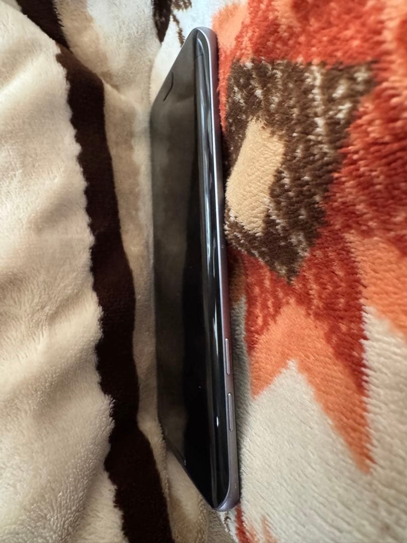 【美品】docomo Galaxy S7 edge 本体 箱付 ケースおまけ