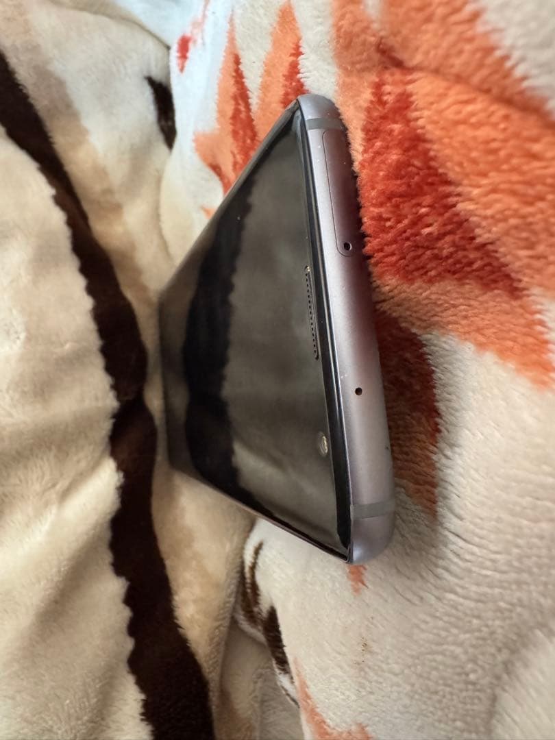 【美品】docomo Galaxy S7 edge 本体 箱付 ケースおまけ