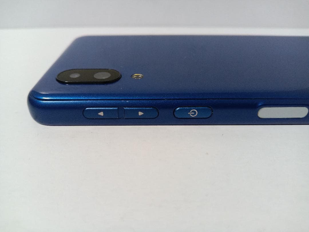 ☆ SoftBank シンプルスマホ6 A201SH インディゴブルー