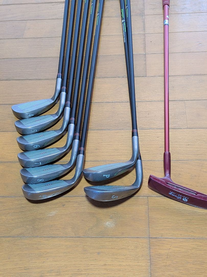 レディースゴルフフルセット&ポーチ中古