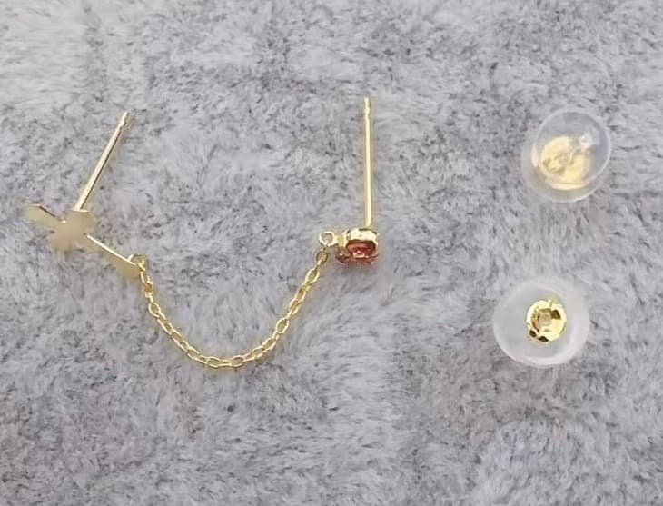 すー[新品]K18YGイエローゴールド片方クロスピアス天然ピンクトルマリン