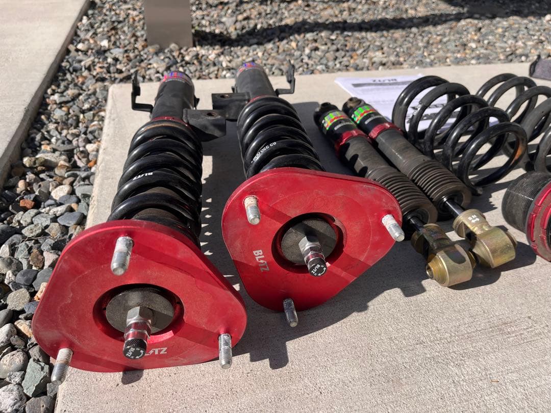 BLITZ車高調　DAMPER ZZ-R 60ハリアー