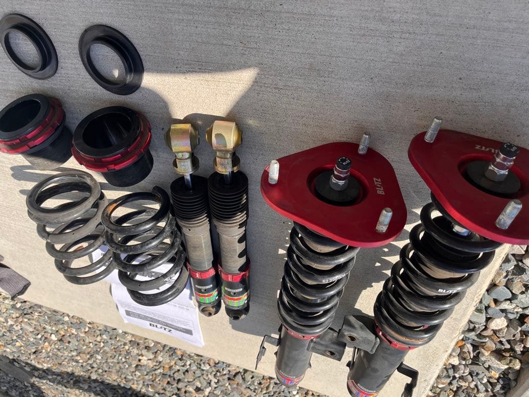 BLITZ車高調　DAMPER ZZ-R 60ハリアー