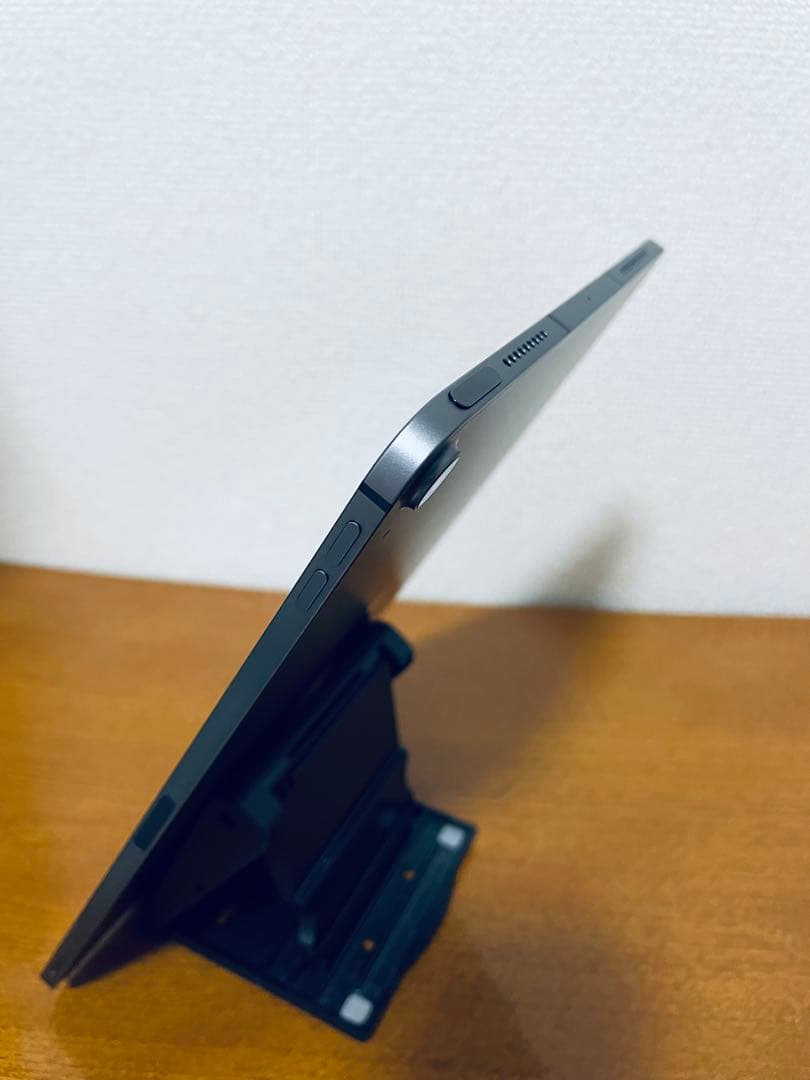 ま*も様 iPad Air 4 (10.9インチ) 256GB SIM フリー