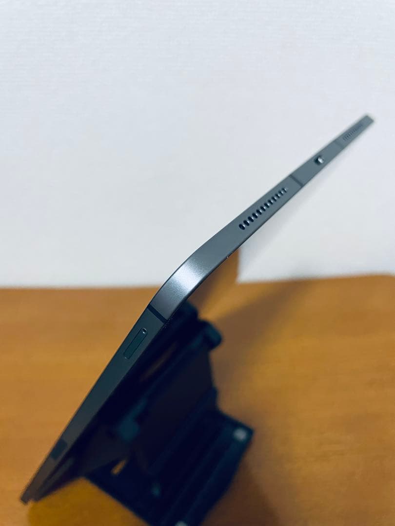 ま*も様 iPad Air 4 (10.9インチ) 256GB SIM フリー