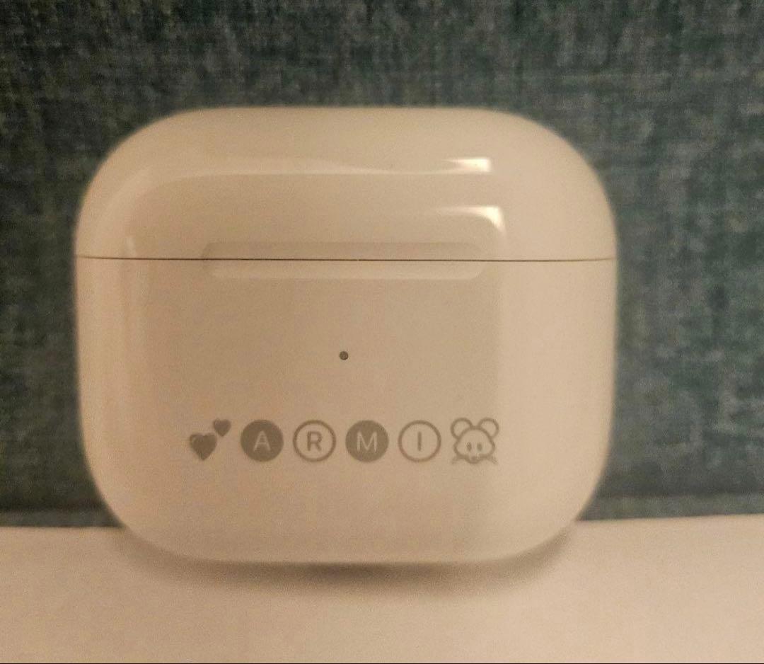 イヤホン AirPods third generation