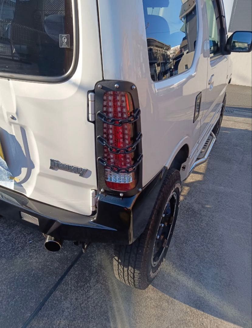 スズキ　ジムニーjb23 シエラjb43 テールライトガード