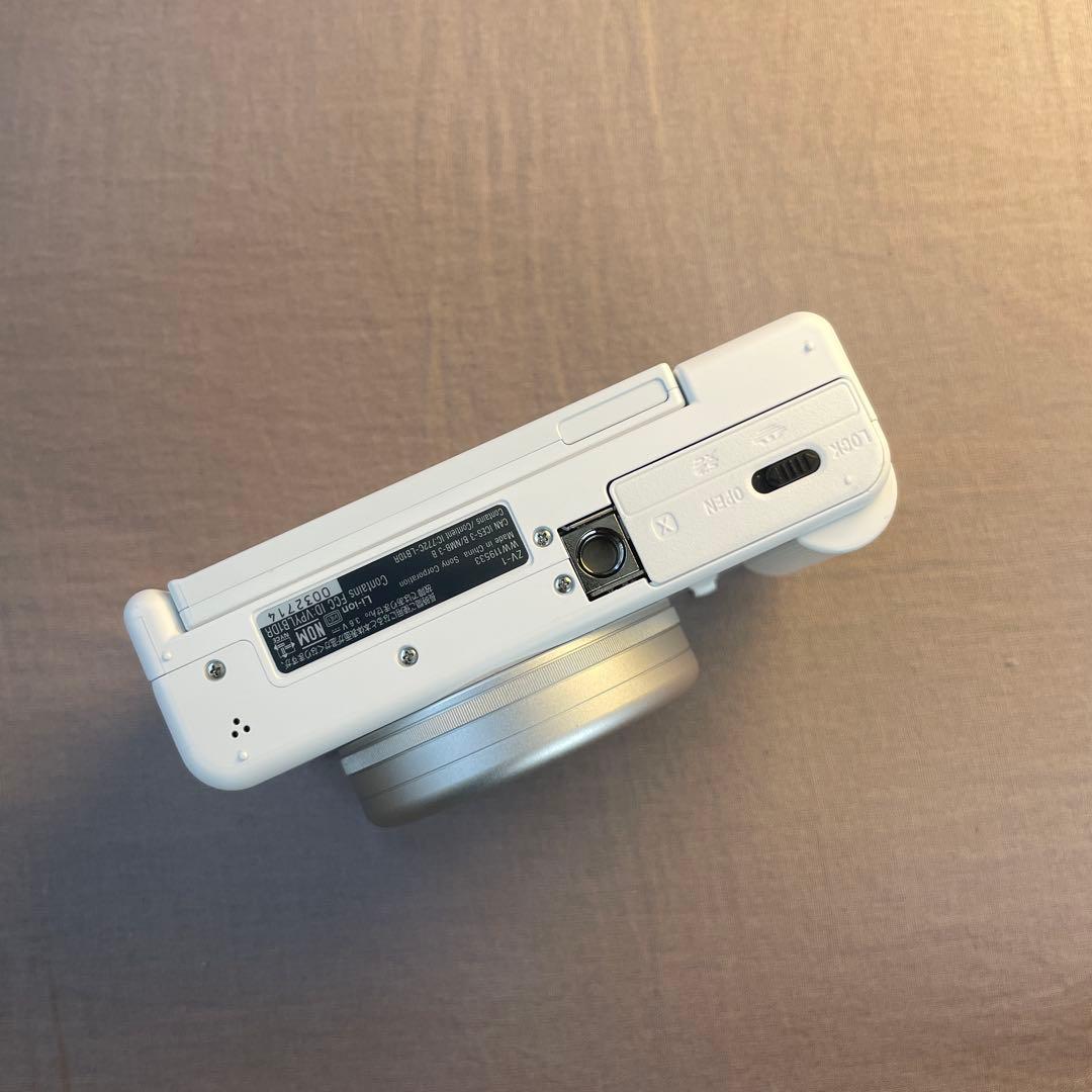 【極美品】SONY Vlogcam ZV-1 カメラ 三脚付き