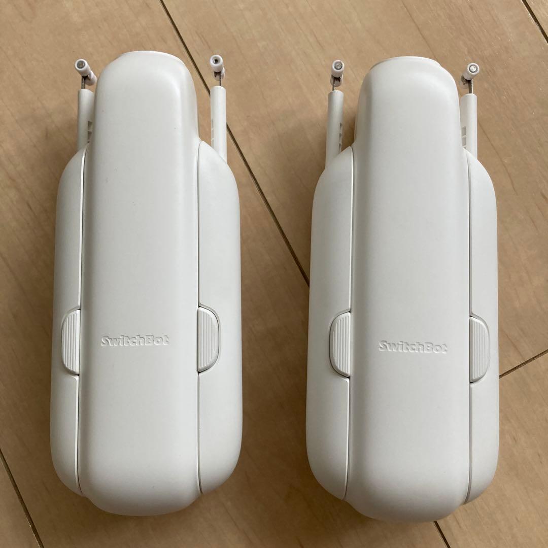 美品 SwitchBot カーテン３ Ｕ型レール用 ＋ 専用ソーラーパネル各２台